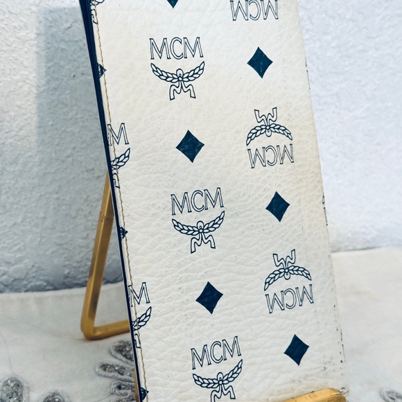 MCM white and Navy Wallet - Picture 3 of 12